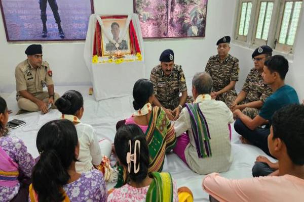   DG visited Magurmari, Kokrajhar, Assam, the native village of Veer Balidani CTGD Praneswar Koch